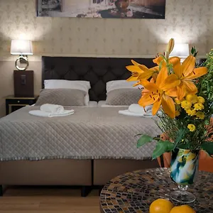 Bella 2*, Berlin Deutschland